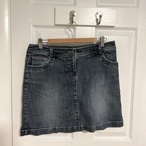 Boden women’s jean skirt 14